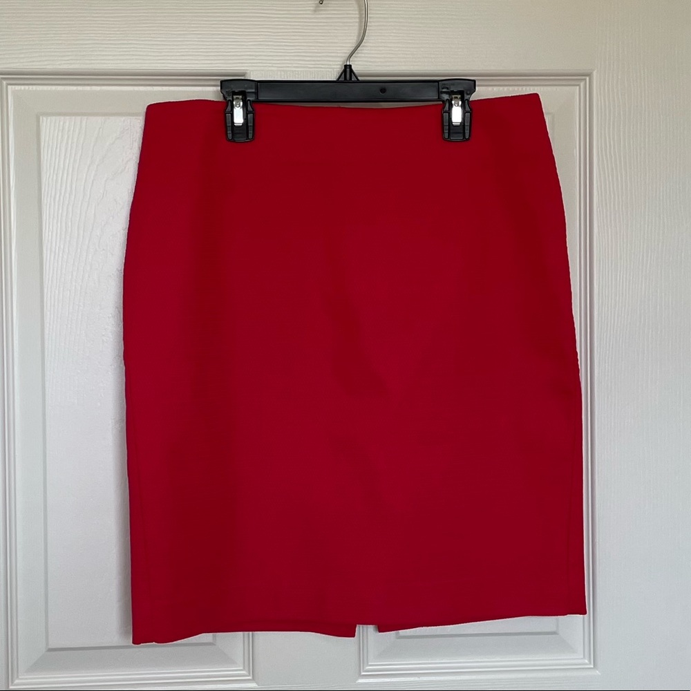 🔻$10 🌟HP🌟Ann Taylor Red Pencil Skirt